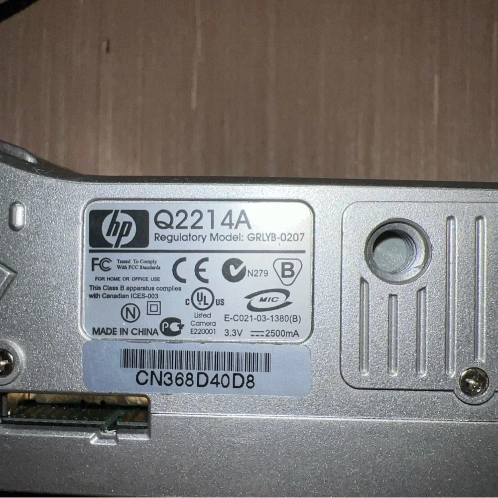 HP Photosmart 8886 Camera Tested w/Docking Station Untested Turns On-Read Below